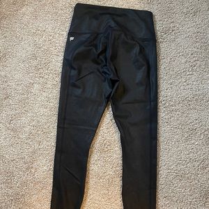 NWOT Fabletics iridescent leggings
